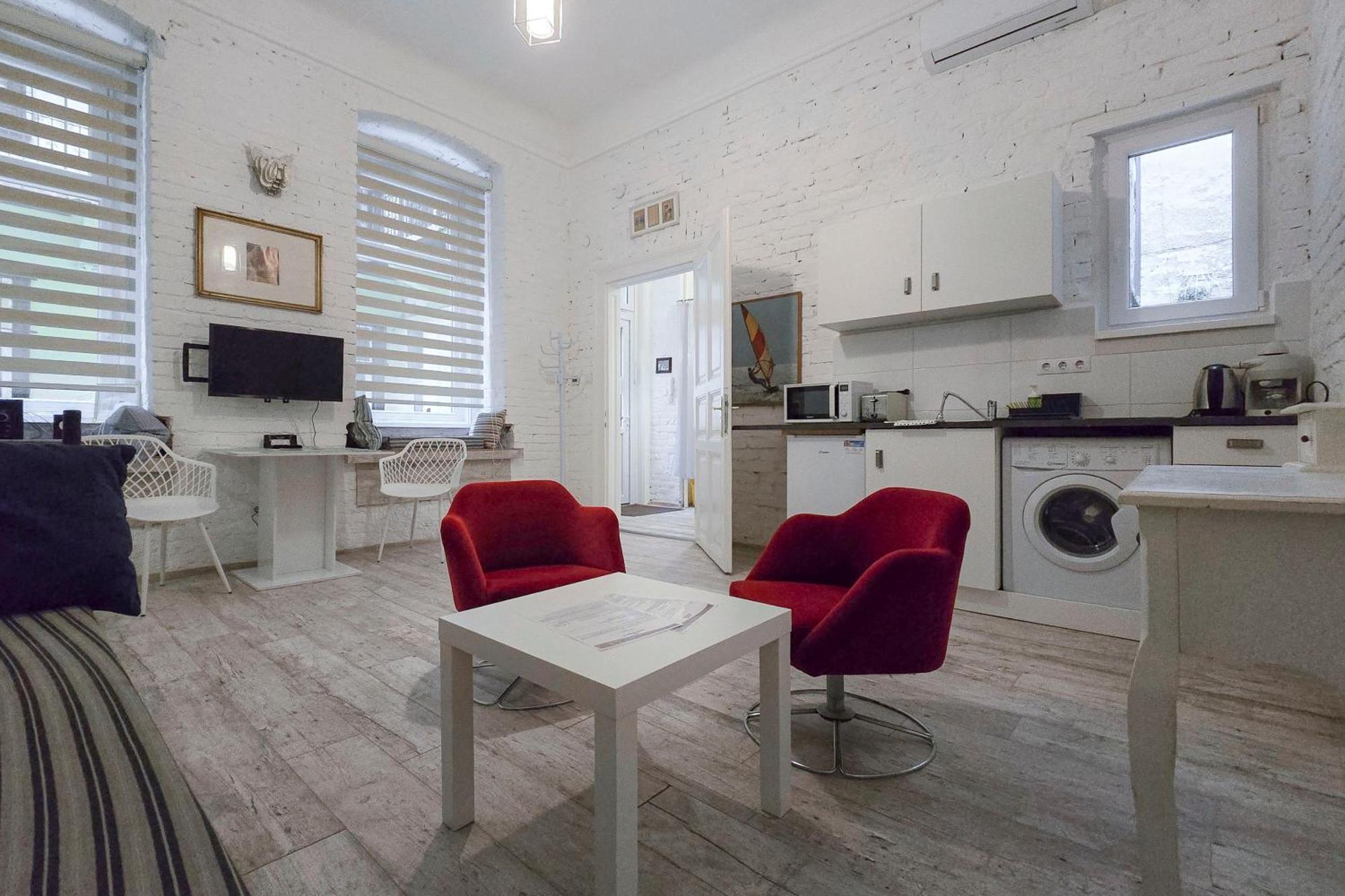 Wolf Apartment With Terrace Boedapest Buitenkant foto